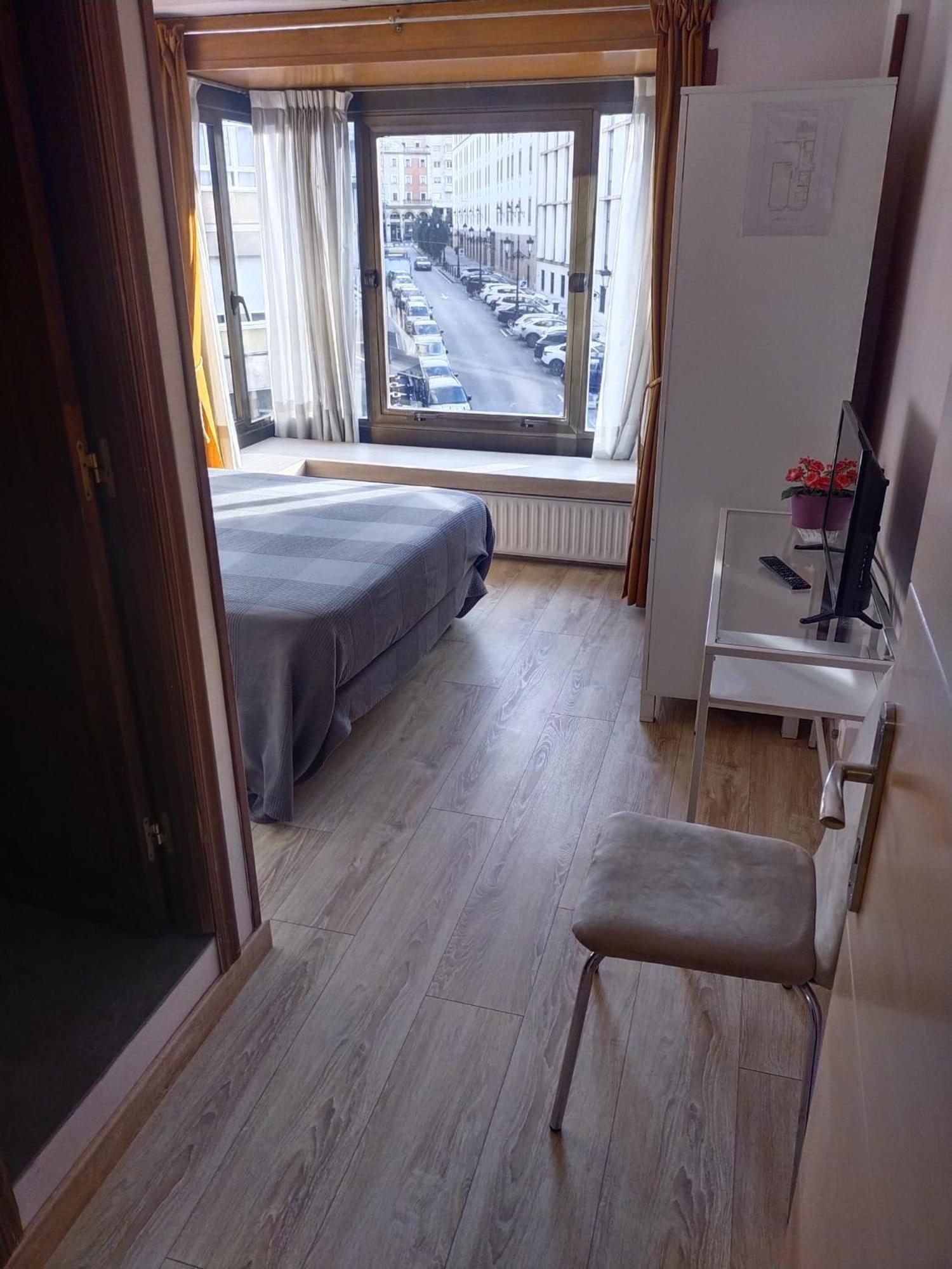 Hostal Alvarez Oviedo Exteriér fotografie
